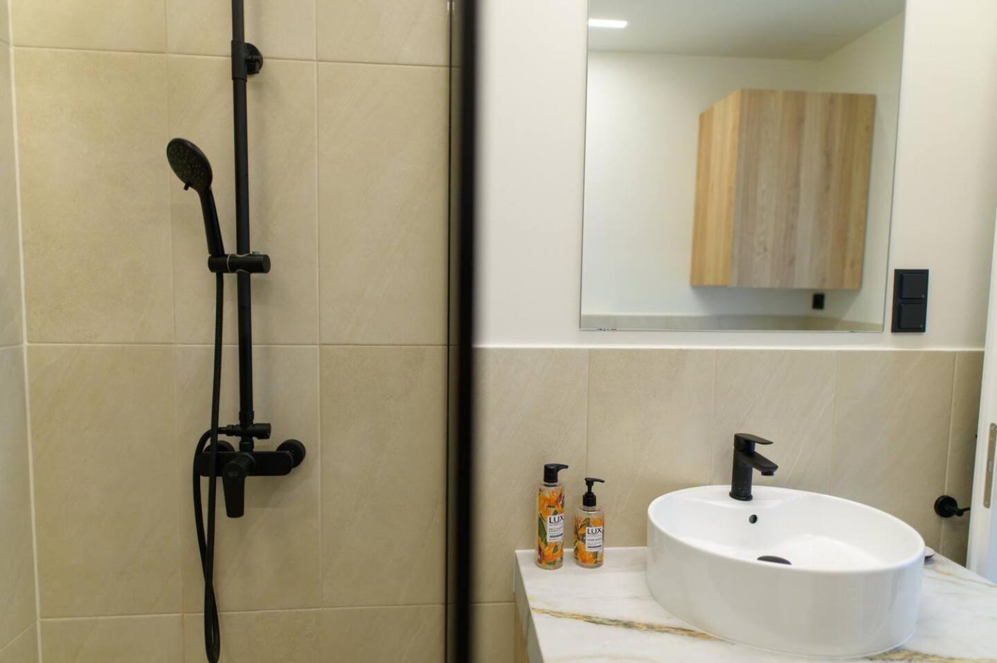 Lighthouse Apartments أليكسانثيربوليس المظهر الخارجي الصورة